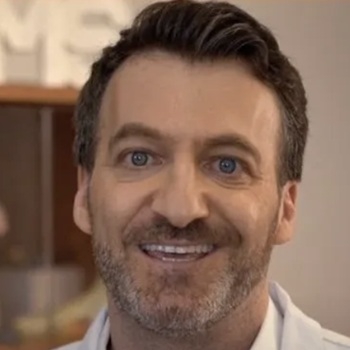 <h4>Le Pr Boris Hansel</h4>
<p> Le Pr Boris Hansel est professeur des universités en nutrition à l’Université Paris Cité (UFR de Médecine) et endocrinologue à l’hôpital Bichat – Claude-Bernard à Paris. Son expertise porte sur le métabolisme, la nutrition et la prévention des maladies chroniques.</p>
